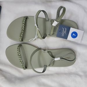 Universal Thread women sandals